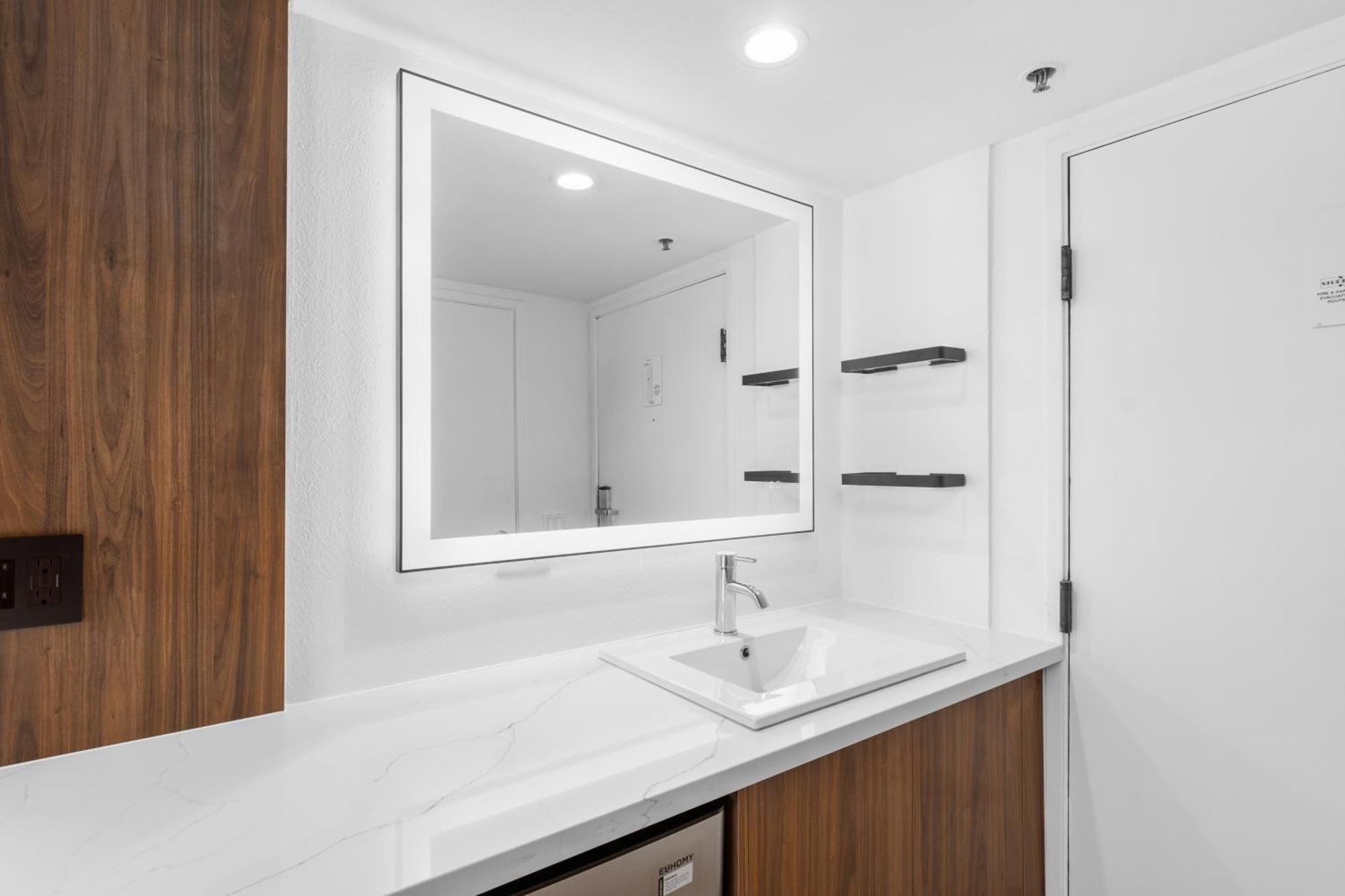 Uptown Inn - Limited Service Apart-Hotel San Diego Exteriör bild